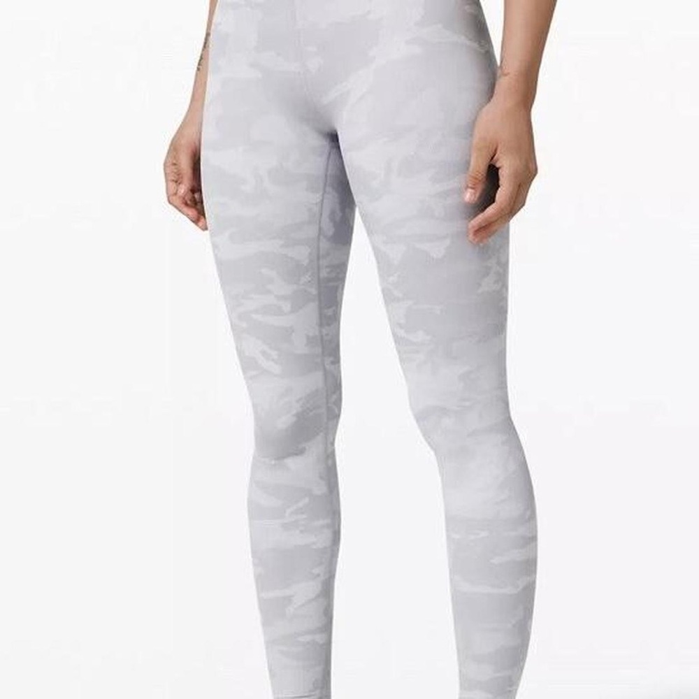 Lululemon leggings Incognito Camo Jacquard Alpine white starlight